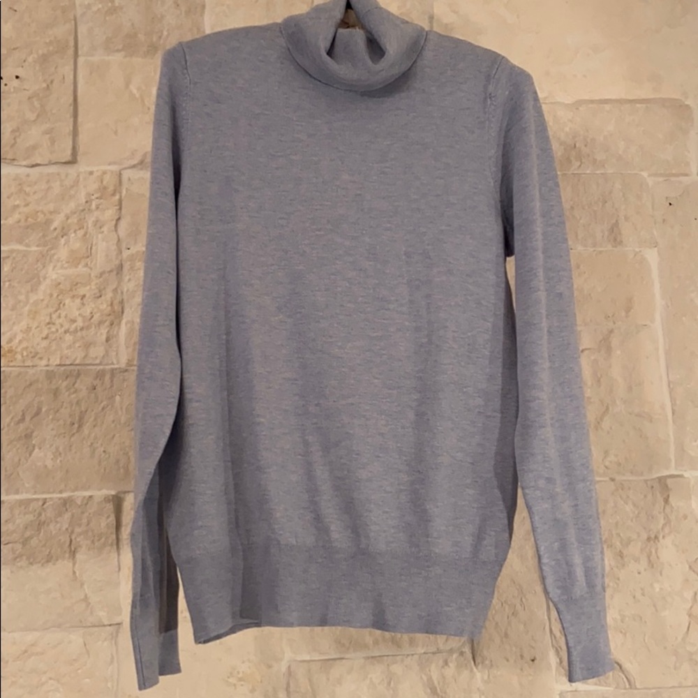 Ann Taylor Light Blue Turtleneck Sweater EUC —Med